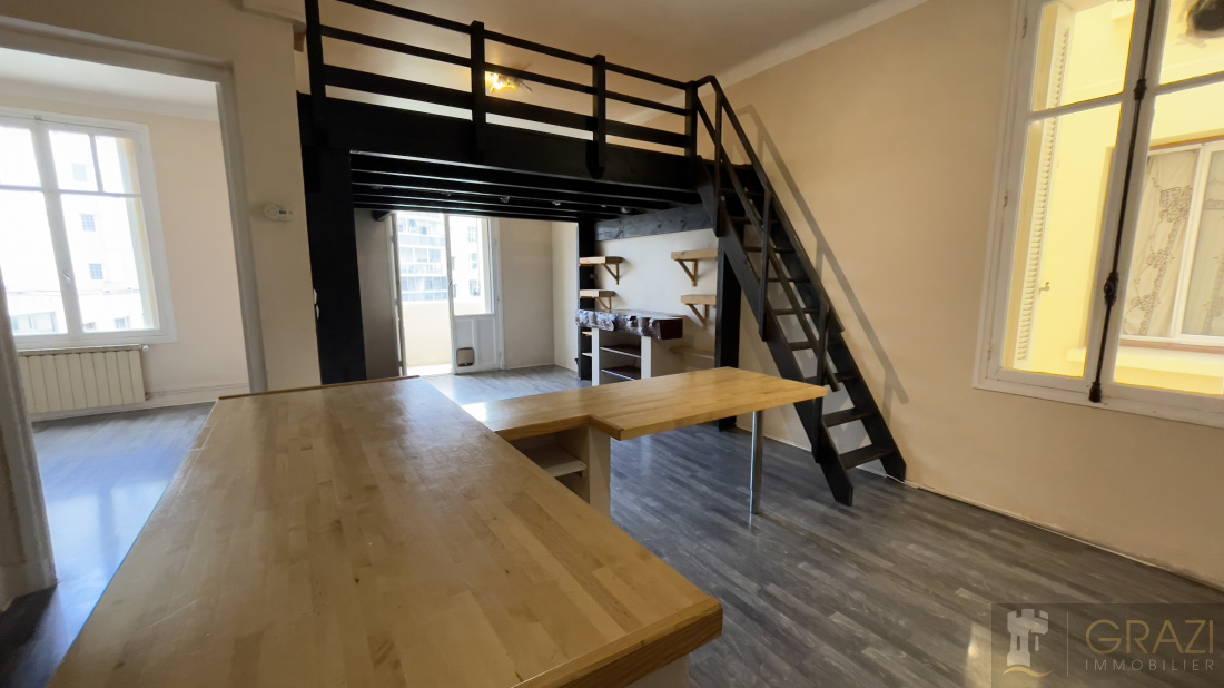 Vente Appartement 61m² 3 Pièces à Toulon (83000) - Grazi Immobilier