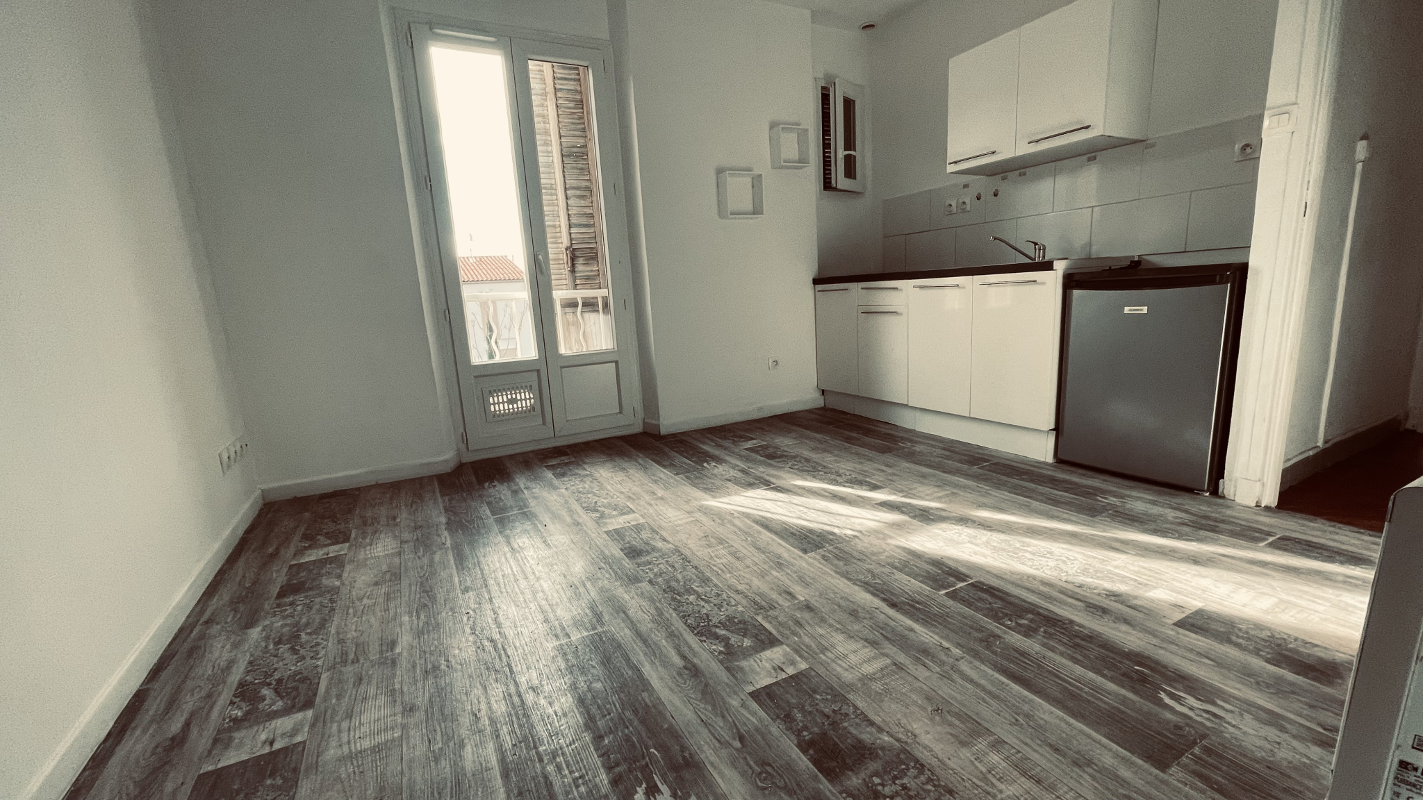 Studio saint roch toulon- Disponibilité : Libre de suite